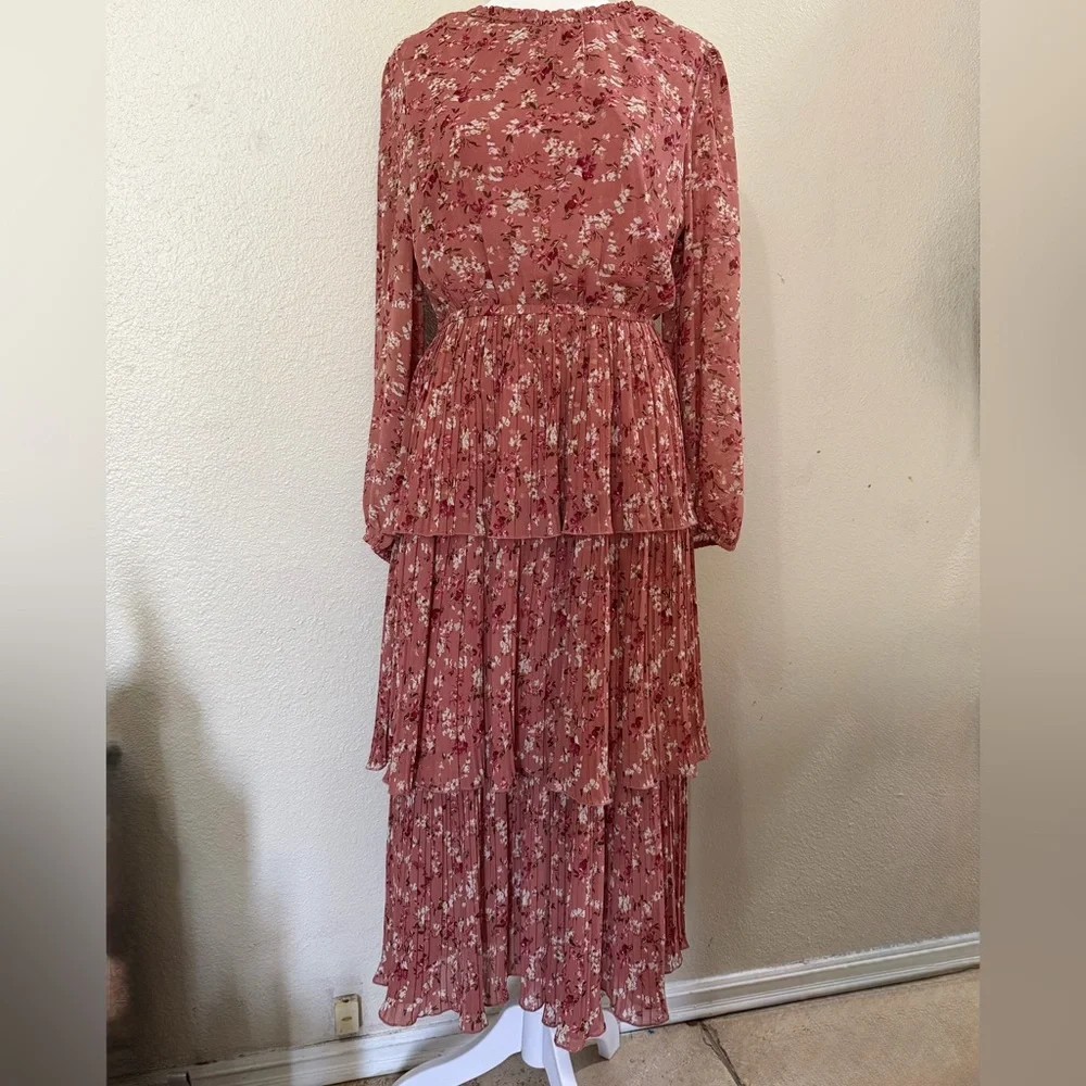 Rust Floral Tiered Long-Sleeve Maxi Dress - Picture 2 of 10